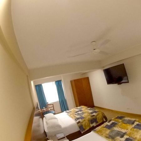 Hotel Esencia Suites Лима Екстериор снимка