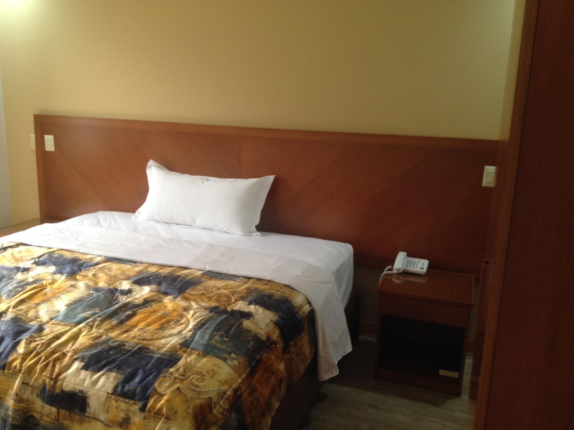 Hotel Esencia Suites Лима Екстериор снимка