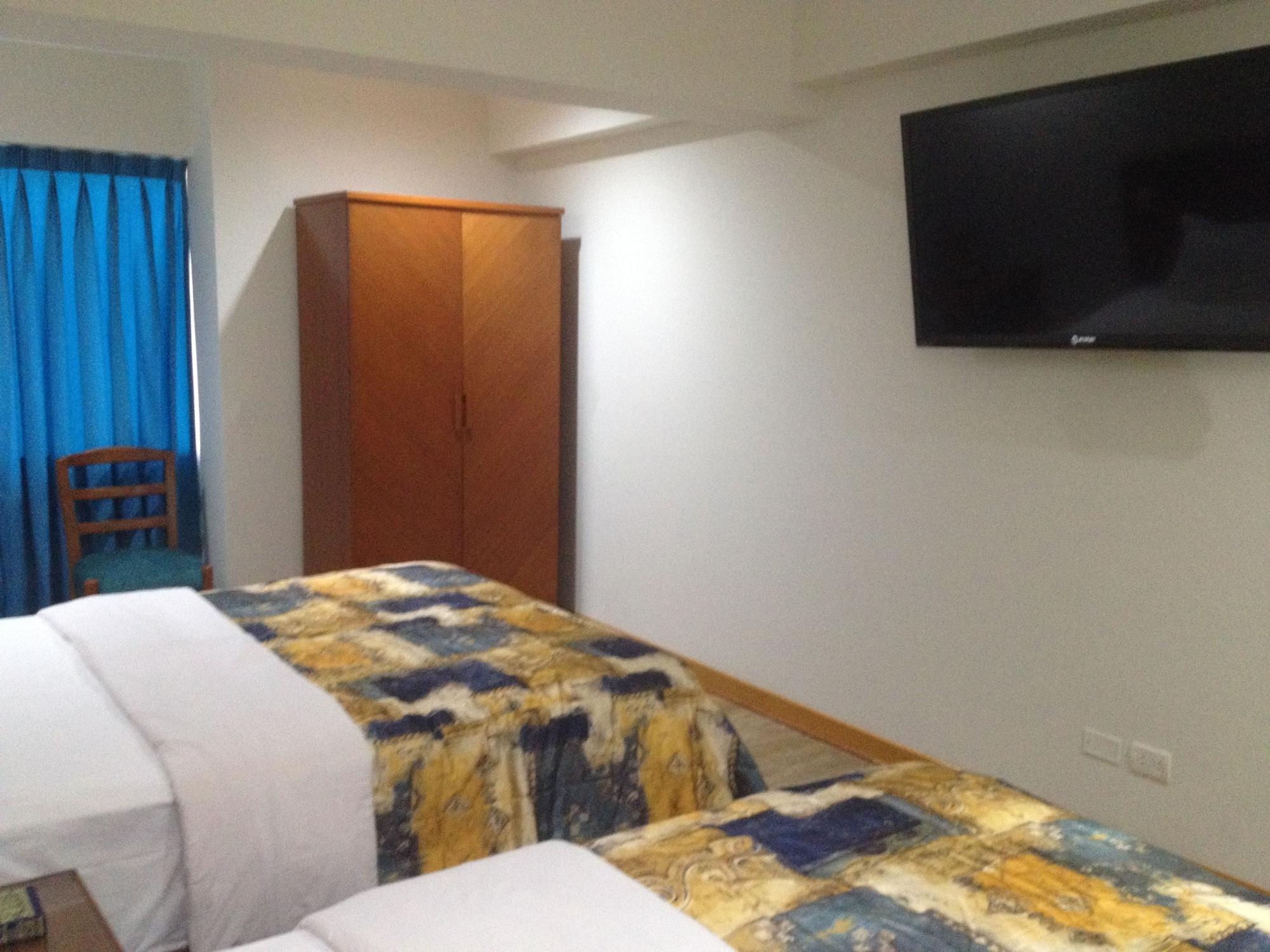 Hotel Esencia Suites Лима Екстериор снимка
